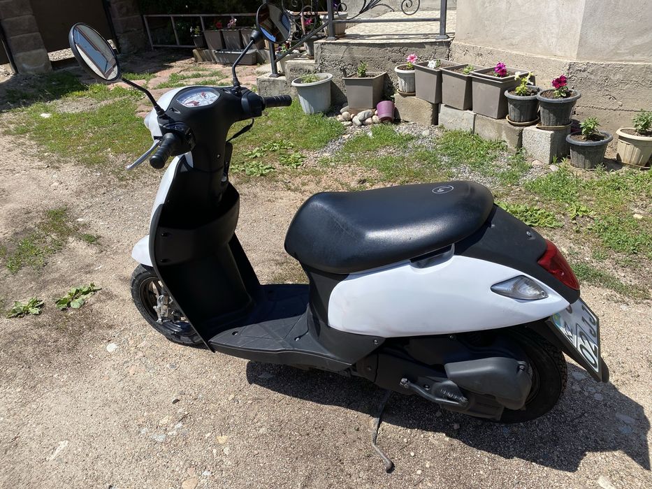 Японский скутер Сузуки suzuki lets