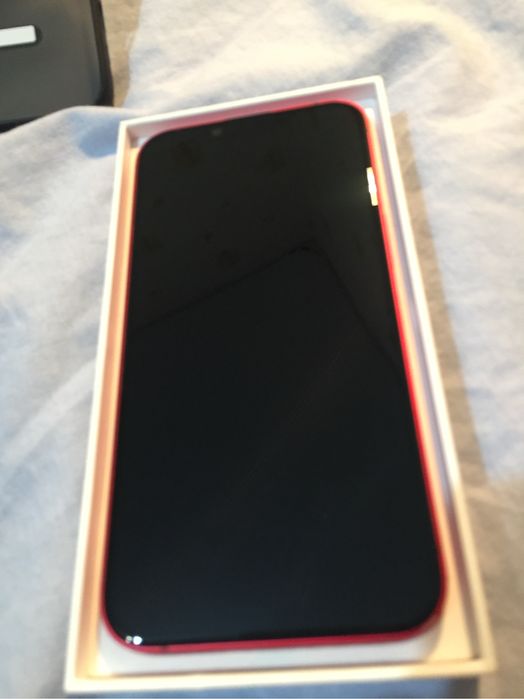 iphone 14 product red