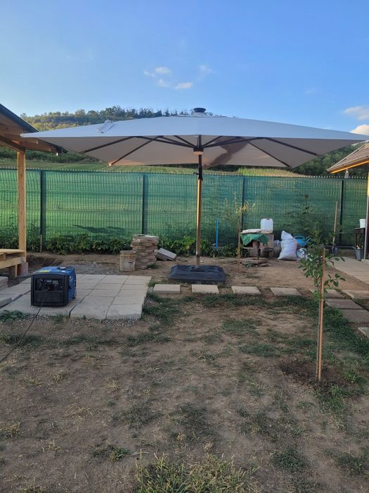 Umbrela exterior cu leduri 3×3 m, crem