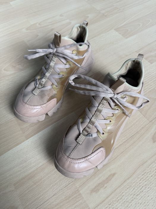 Dior кроссовки пудрово розовые D-connect