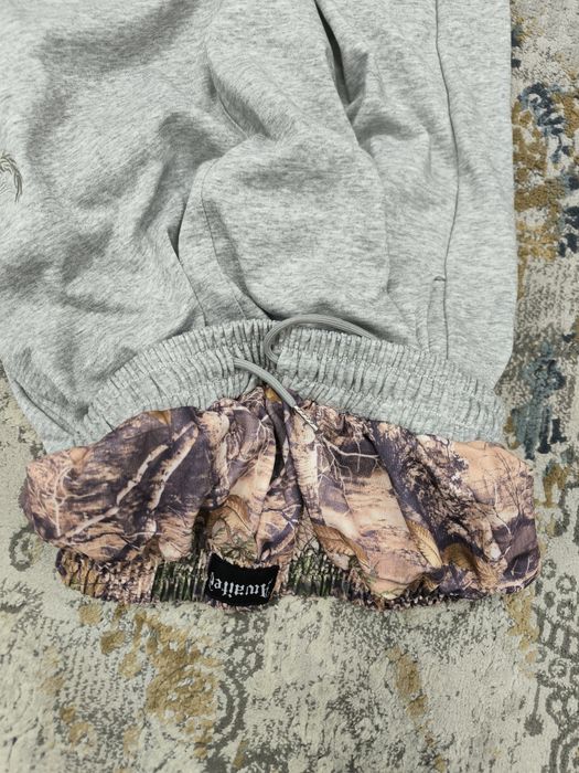 Серые штаны awated