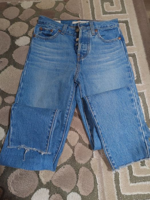 Blugi levi's, marimea 23