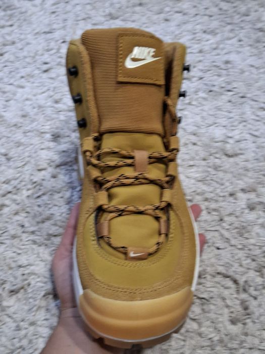 Bocanci nike marimea 38 noi