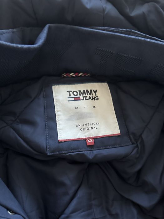 Оригинално яке Tommy Hilfiger Хс/с размер