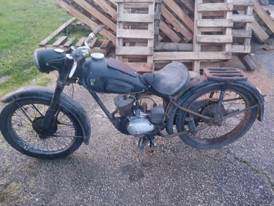 Продава се Промишлена сграда в Генерал Тошево - 2000 кв.м за 25 €/кв.м - Снимка #12