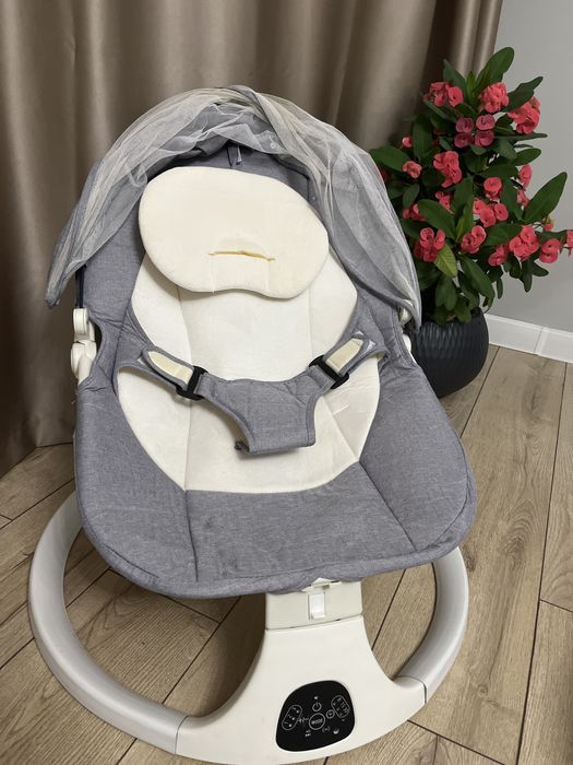 Шезлонг жап-жаңа 3 ай ғана пайдаландық