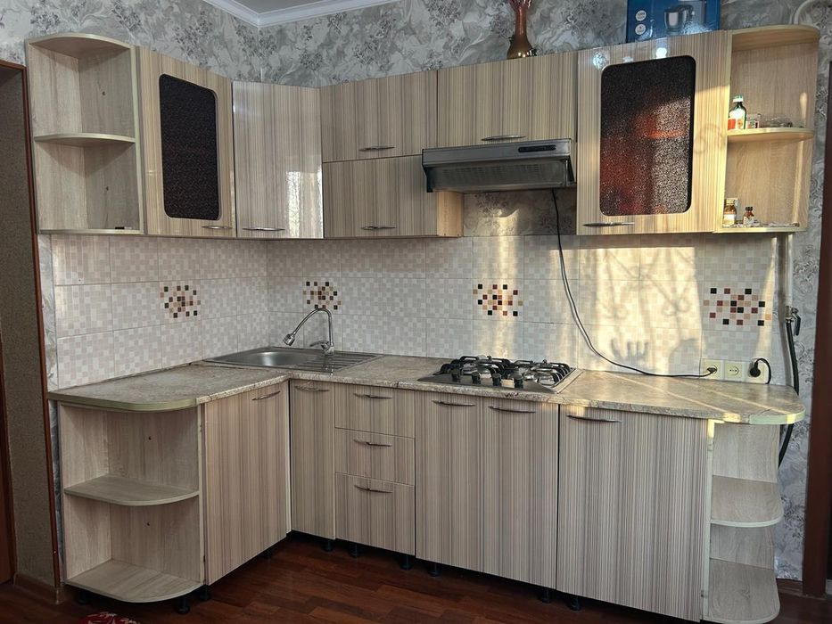 Продам кухонный гарнитур