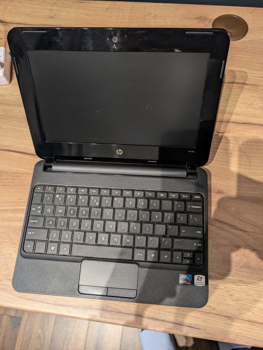 3 laptopuri office Toshiba L850-1LF / ASUS F200CA  / HP mini 110-3000