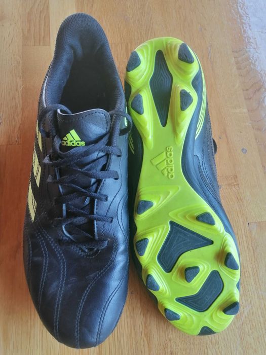 Футболни бутонки Adidas