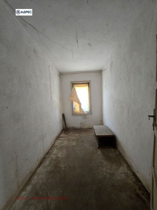 Къща в Плевен, област-гр.Гулянци площ 207 цена 24800