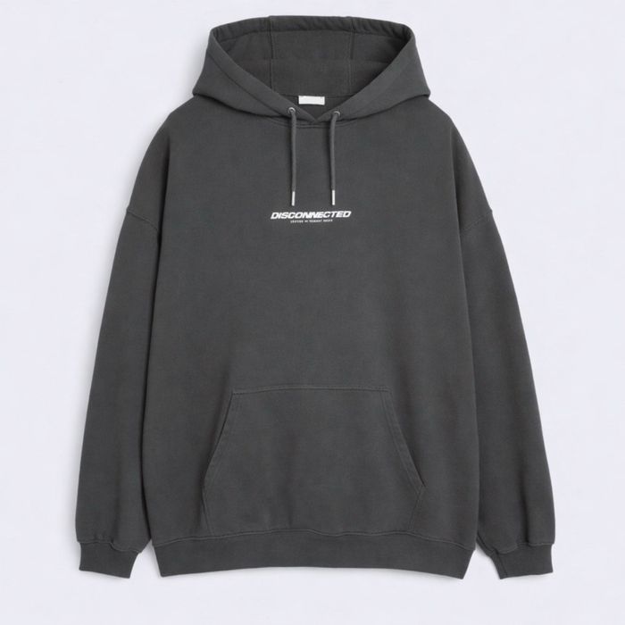 Все представленные вещи по 5000 тенге