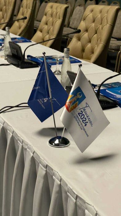 Флаги и Флагштоки