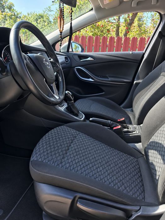 Vând Opel Astra K Sports Tourer An 2017 1.6 Cdti Euro 6 Manuala Proprietar Km reali Accept și schimb