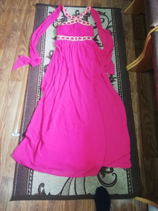 Продам женское платье