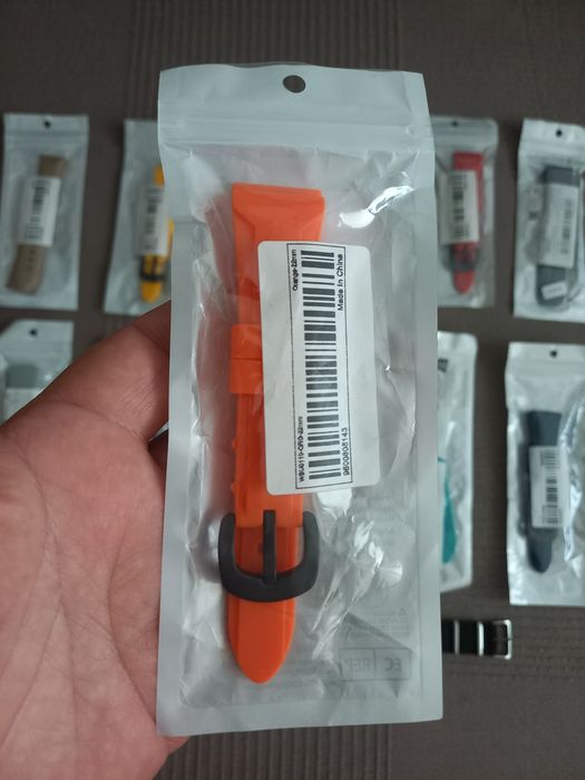 10 lei-Ieftin-Curele ceasuri silicon, noi, nepurtate