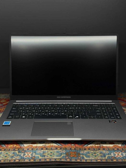 ASUS ExpertBook R5-150 / D5-8G/ 512G / 15.6" 60Hz 300nits/ Radeon 660M
