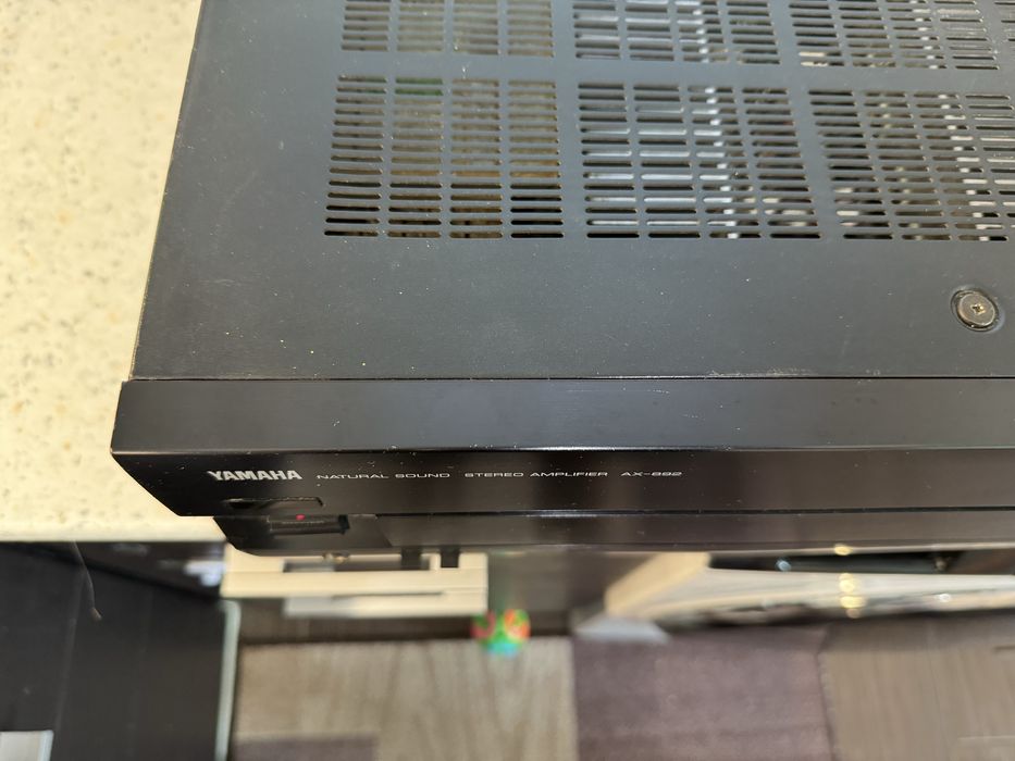 Yamaha AX-892 Мощен стерео усилвател