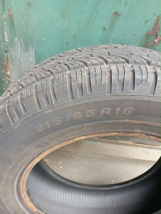 Продам оетние шины 215/65/R16