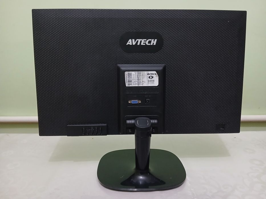 Monitor AVTECH sotilodi