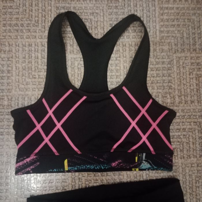 Продам костюм для тренировок