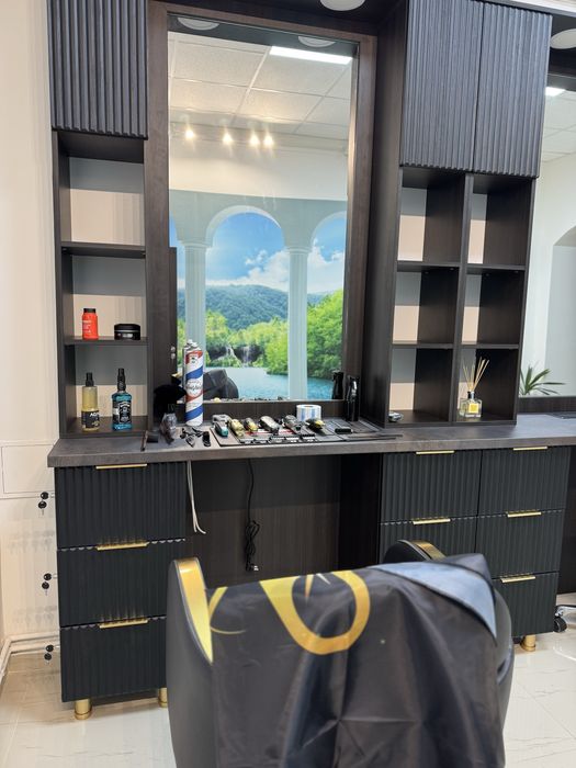 Inchiriez Post Frizerie / Barber  , Manichiura /Pedichiura, Camere