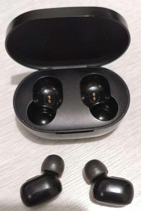 Продам Redmi airdots оригинал