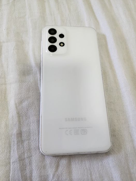 Самсунг А23 телефон