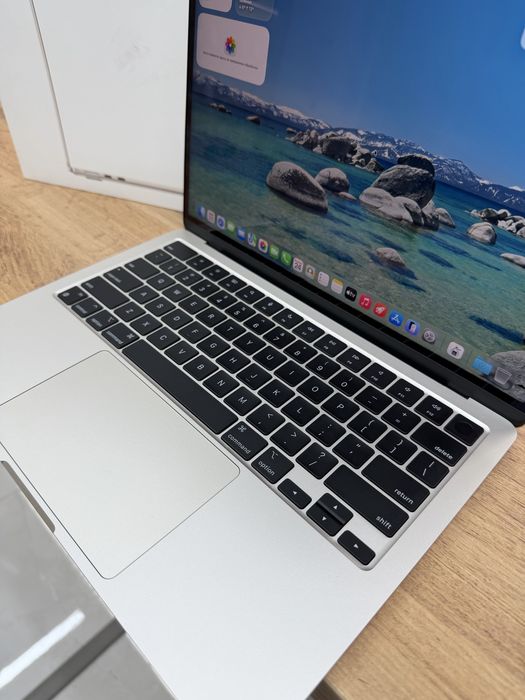 MacBook Air M3 2024 | 100% | iStatus