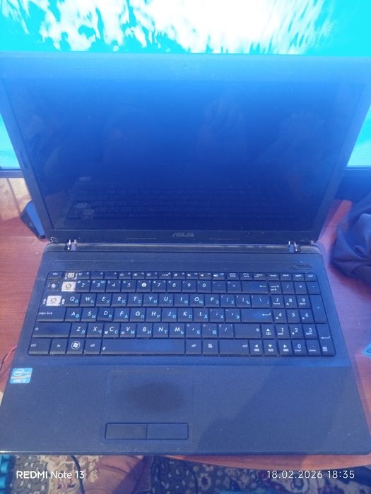 Продам ноутбук asus на запчасти