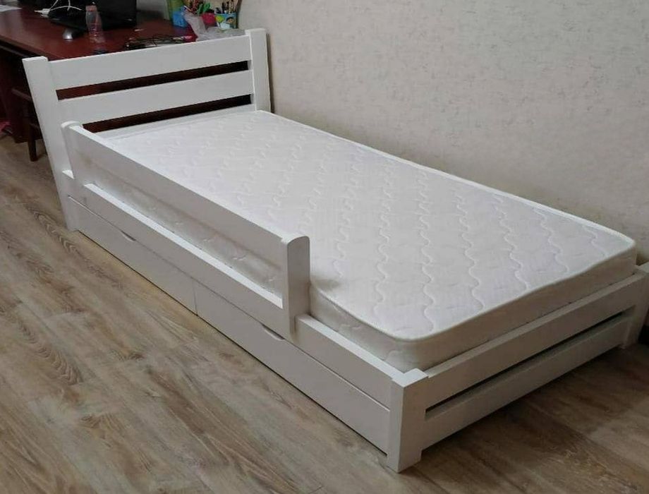 Кровать детская.