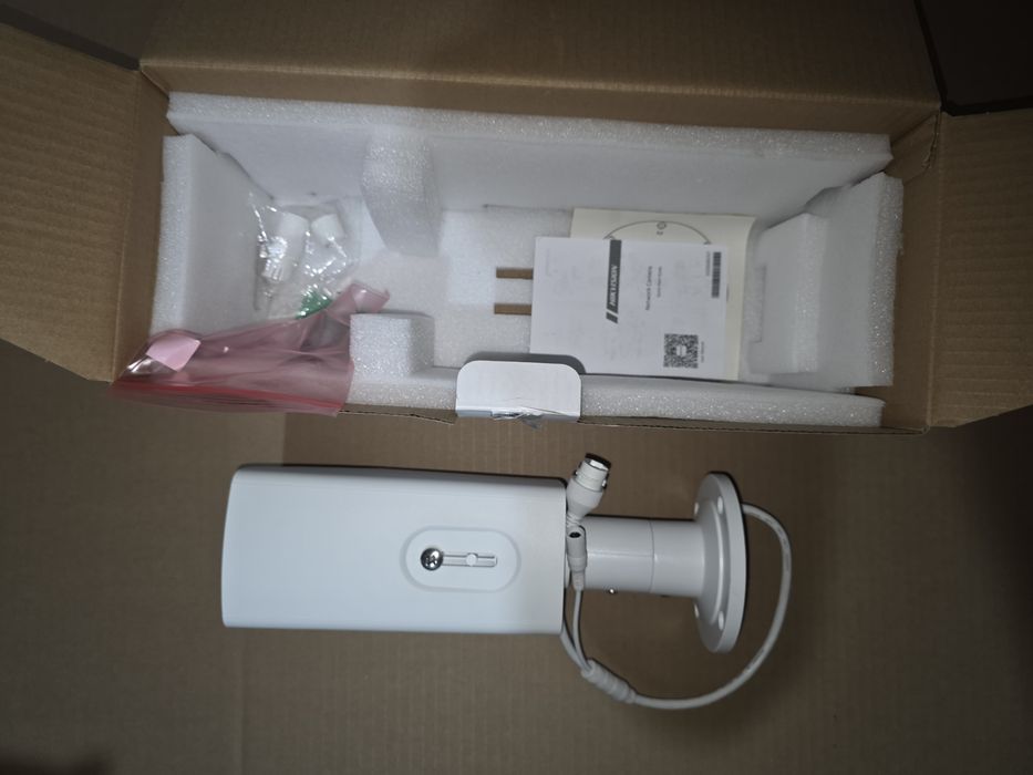 Camera supraveghere IP exterior Hikvision AcuSense DS-2CD2T63G2-4I28, 6 MP, IR 80 m, 2.8 mm,