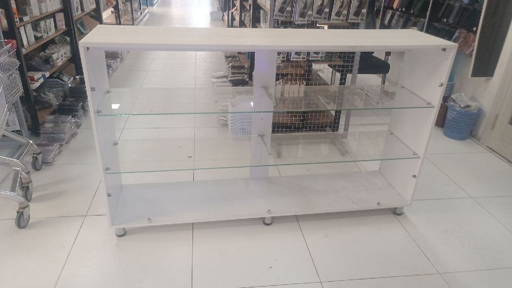 Pastavka stullar sotiladi arzon narxda