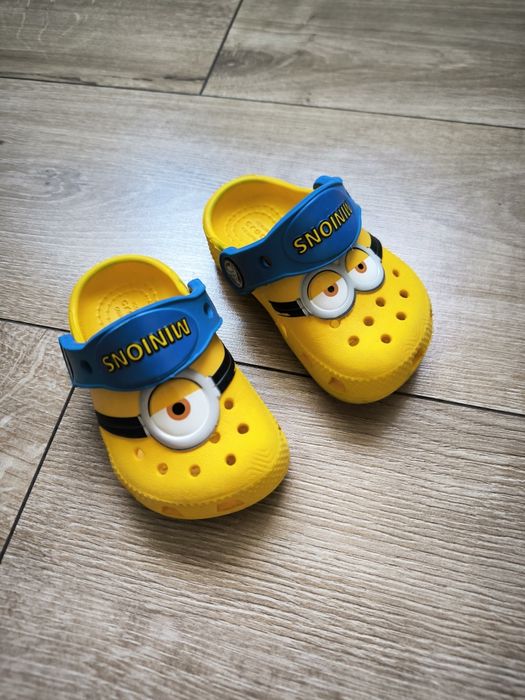 Crocs Minions - C4