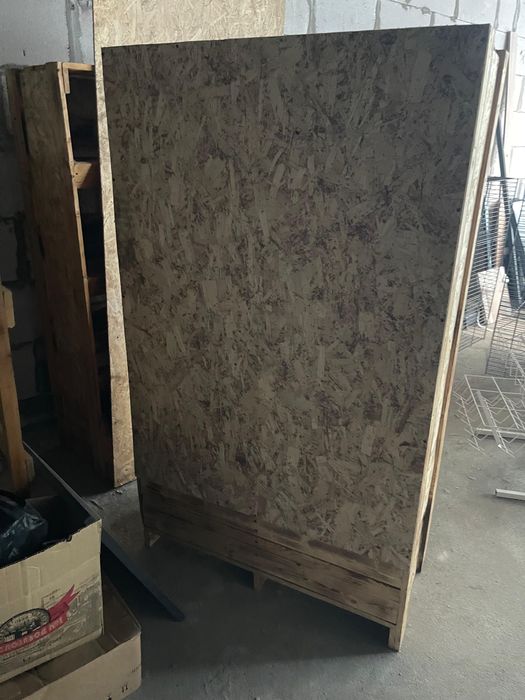 Продается деревяные овощные полки и тд.