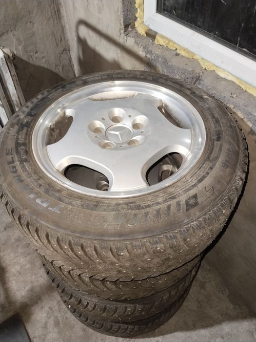 Продам диски с резиной Мерседес