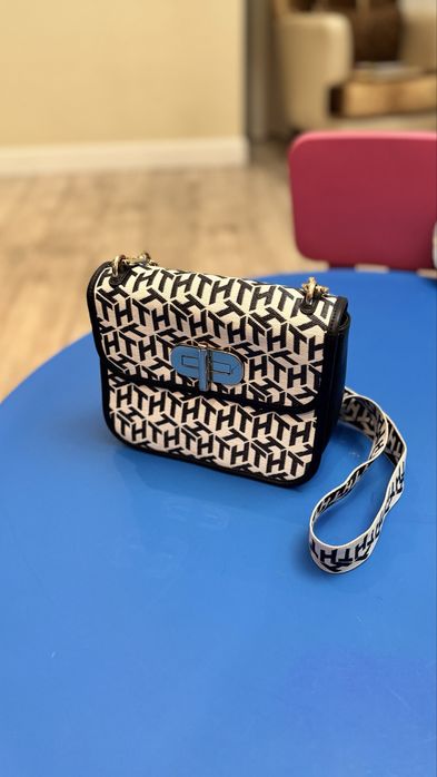 Женские сумки