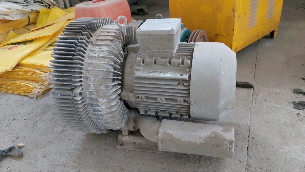 Газовый насос.  Вакуумный насос. Воздушный насос.