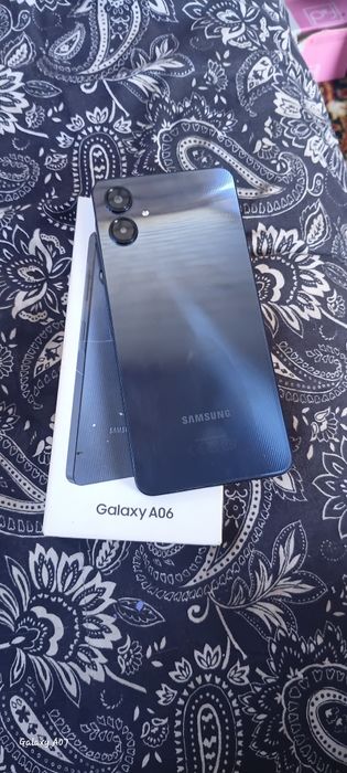 Продам сот телефон Samsung A06