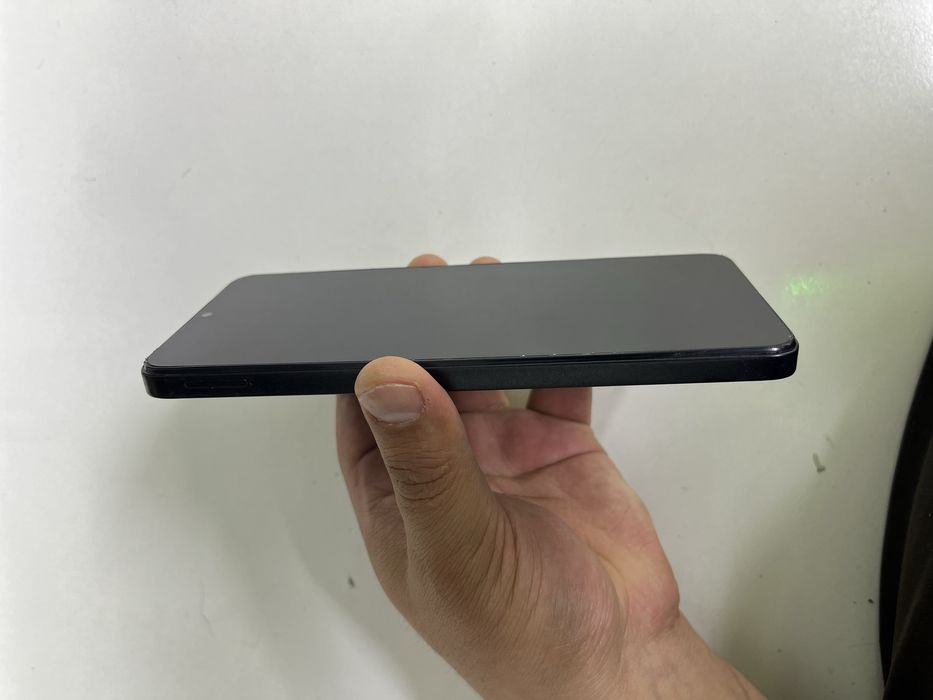 Redmi 13C (256GB) в идеальном состояний