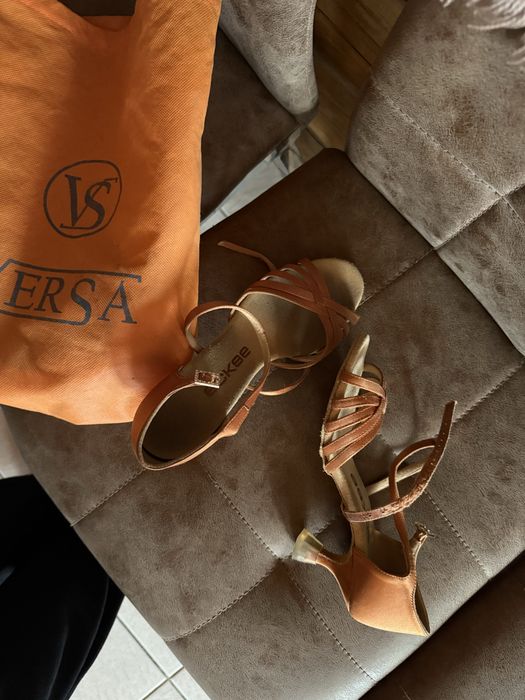 Туфли для бальных танцев