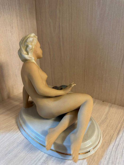 Статуэтка" девушка с рыбкой" Fasold& Stauch