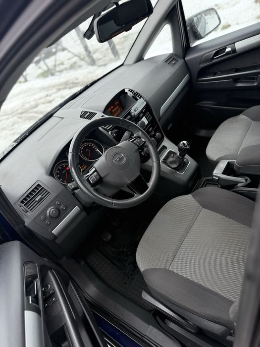 Opel Zafira 2011-09 1.6benzina Euro5  7Locuri