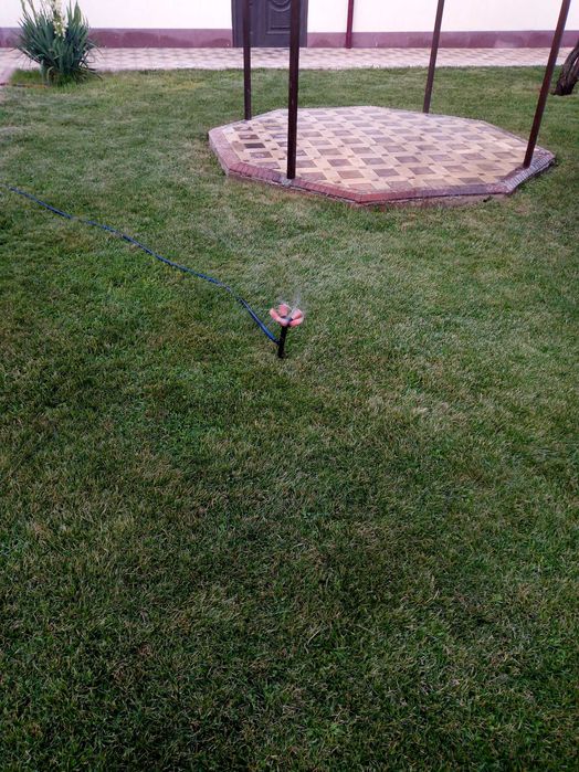 Аксессуары фонтанчики для полива целые и на запчасти.Цена 10тыс 1 шт