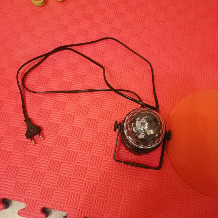 Продается неработающие электро-осветительные лампы