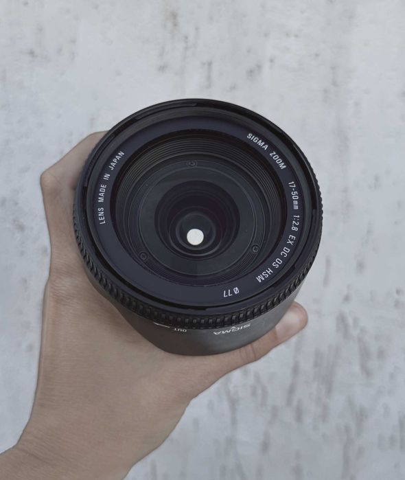 Продавам обектив Sigma 17-50mm f/2.8 за Canon EF