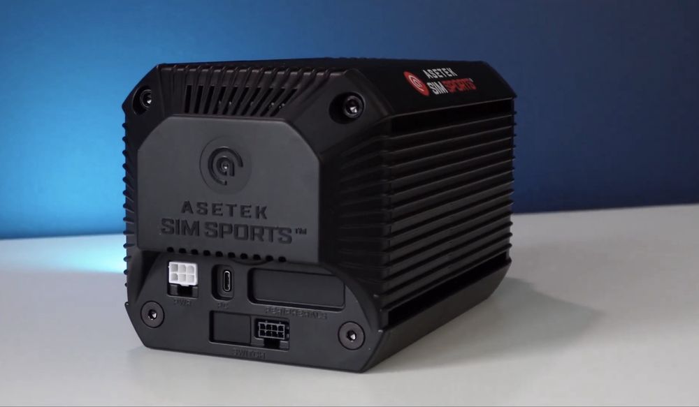 Sim Racing база с волан Asetek La Prima и педали Asetek Forte