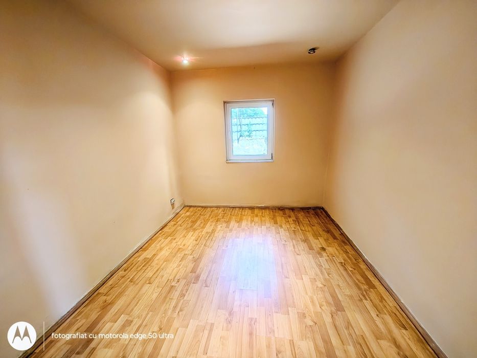 Ocazie! Casa de vânzare în Hunedoara, vis-a-vis de Draxlmaier. Preț 79900 EUR Negociabil