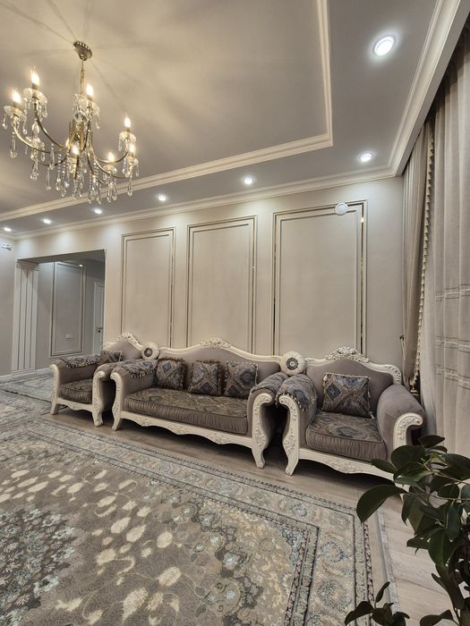 Диван и два кресла