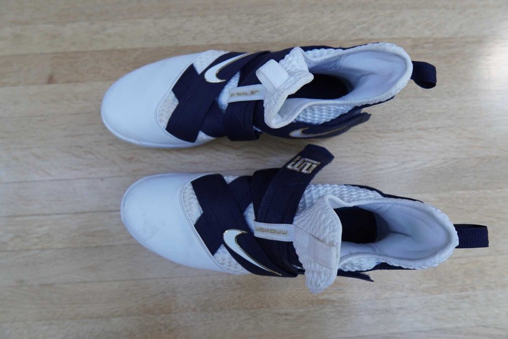 Ghete baschet LeBron Soldier 12 - marimea 46 - stare impecabila