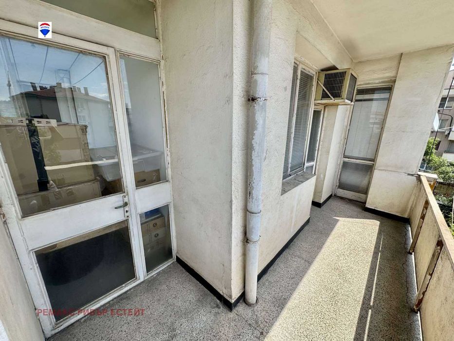 Продава се Тристаен апартамент в Русе, Хъшове - 89 кв.м за 1551 €/кв.м - Снимка #11